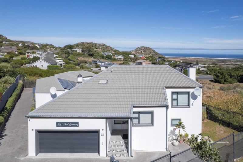 7 Bedroom Property for Sale in San Michel Western Cape